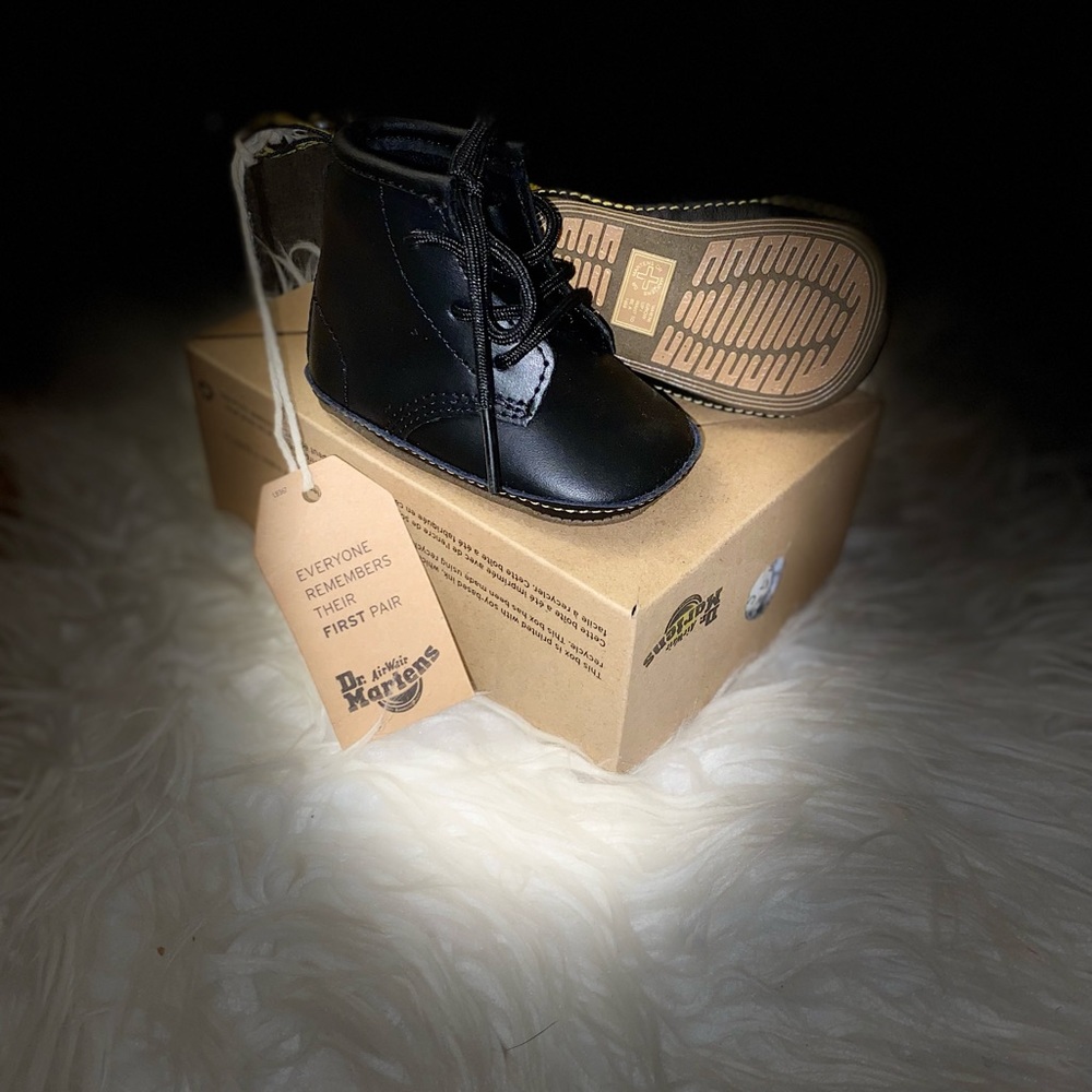 Dr martens infant boots